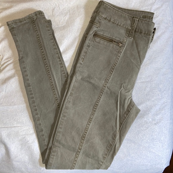 American Eagle Army Green high-rise Jegging - Picture 1 of 7